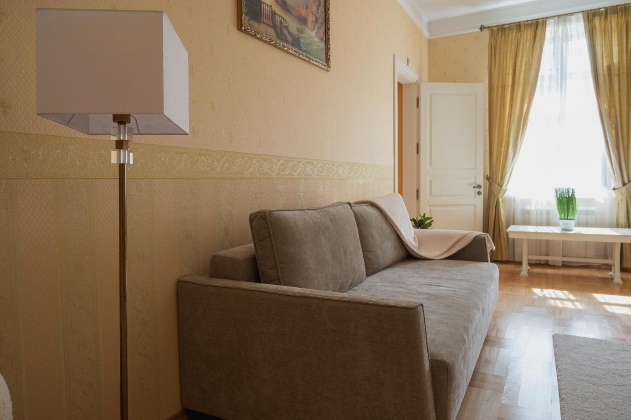 One Bedroom Apartment With Balcony-Kostyushka Street,16 Лвив Екстериор снимка