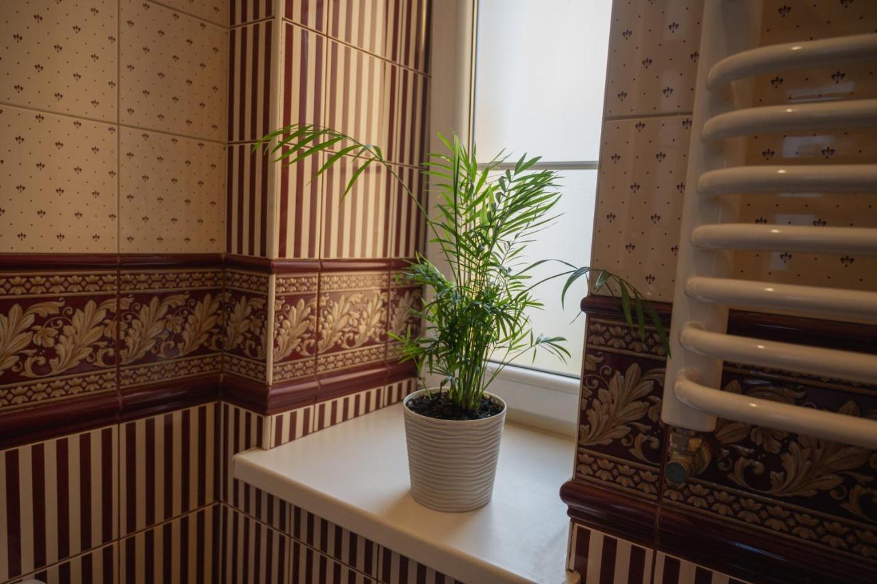One Bedroom Apartment With Balcony-Kostyushka Street,16 Лвив Екстериор снимка